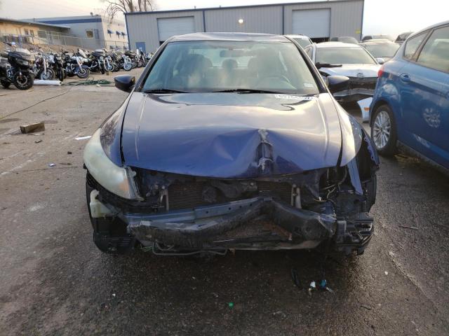 Photo 4 VIN: 1HGCP2F30AA152332 - HONDA ACCORD LX 