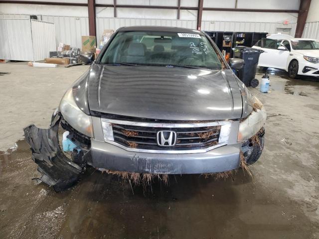 Photo 4 VIN: 1HGCP2F30AA157367 - HONDA ACCORD LX 