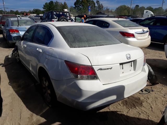 Photo 2 VIN: 1HGCP2F30AA161645 - HONDA ACCORD LX 