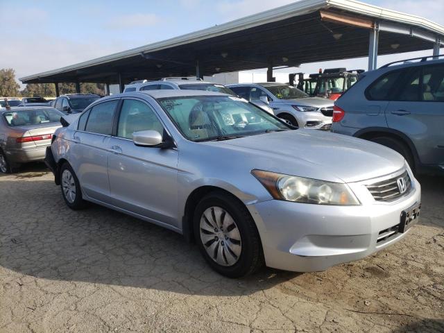 Photo 3 VIN: 1HGCP2F30AA161662 - HONDA ACCORD LX 