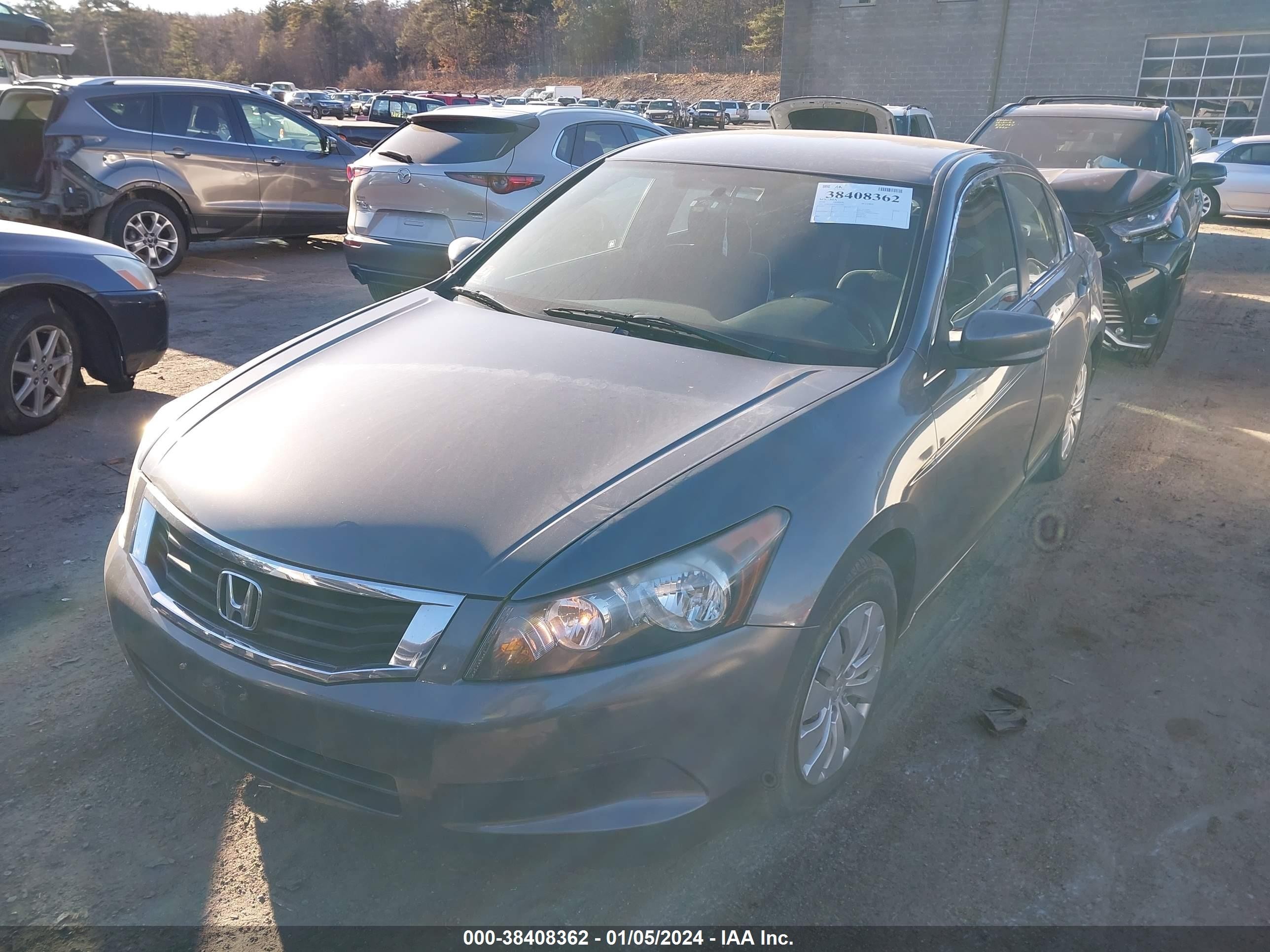 Photo 1 VIN: 1HGCP2F30AA167865 - HONDA ACCORD 