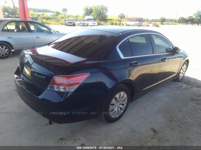 Photo 3 VIN: 1HGCP2F30AA172211 - HONDA ACCORD SDN 