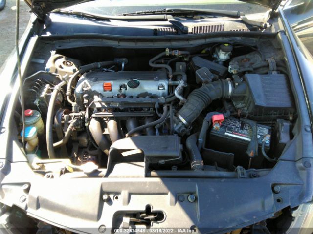 Photo 9 VIN: 1HGCP2F30AA177358 - HONDA ACCORD SDN 