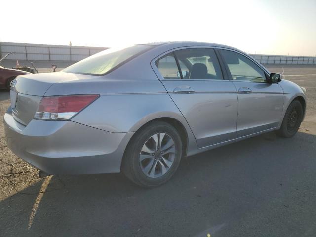 Photo 2 VIN: 1HGCP2F30AA182298 - HONDA ACCORD 