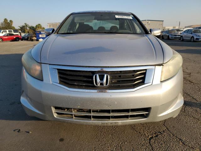 Photo 4 VIN: 1HGCP2F30AA182298 - HONDA ACCORD 