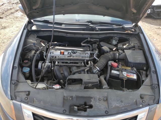 Photo 6 VIN: 1HGCP2F30AA188733 - HONDA ACCORD LX 