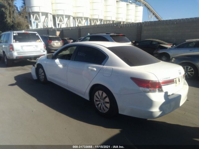 Photo 2 VIN: 1HGCP2F30BA013335 - HONDA ACCORD SDN 