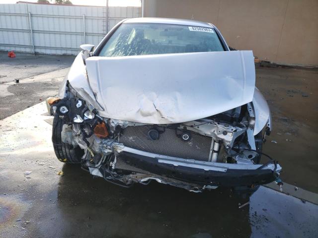 Photo 4 VIN: 1HGCP2F30BA021158 - HONDA ACCORD 