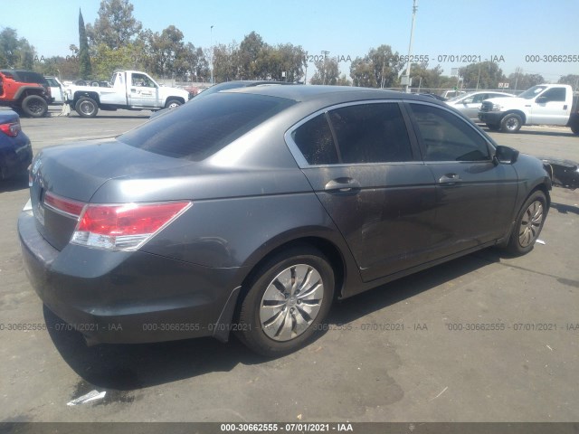 Photo 3 VIN: 1HGCP2F30BA027817 - HONDA ACCORD SDN 