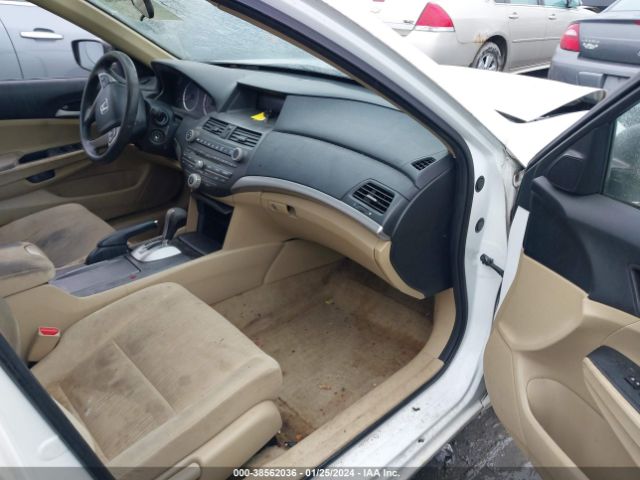 Photo 4 VIN: 1HGCP2F30BA064057 - HONDA ACCORD 