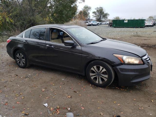 Photo 3 VIN: 1HGCP2F30BA068318 - HONDA ACCORD 