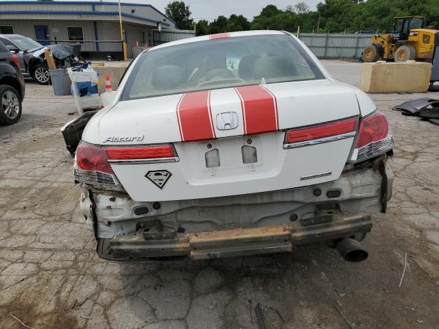 Photo 5 VIN: 1HGCP2F30BA083112 - HONDA ACCORD LX 