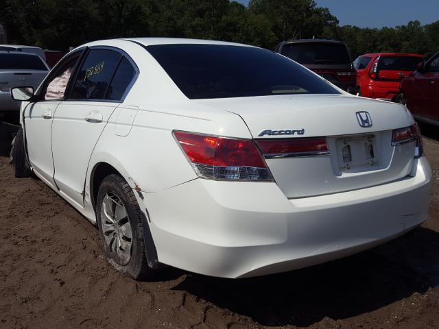 Photo 2 VIN: 1HGCP2F30BA095891 - HONDA ACCORD LX 