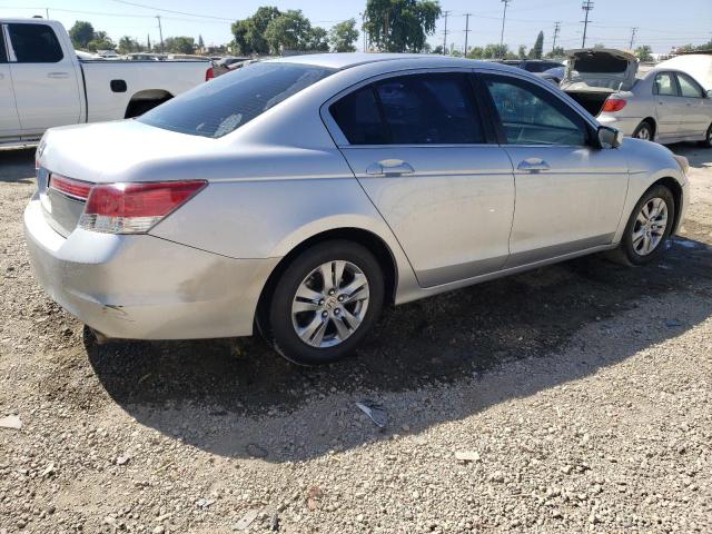 Photo 2 VIN: 1HGCP2F30BA132065 - HONDA ACCORD LX 