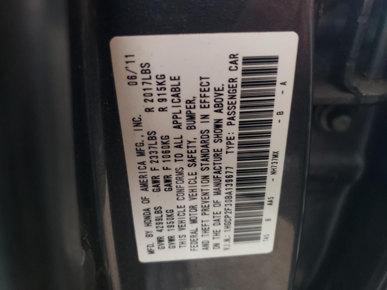 Photo 11 VIN: 1HGCP2F30BA139677 - HONDA ACCORD 