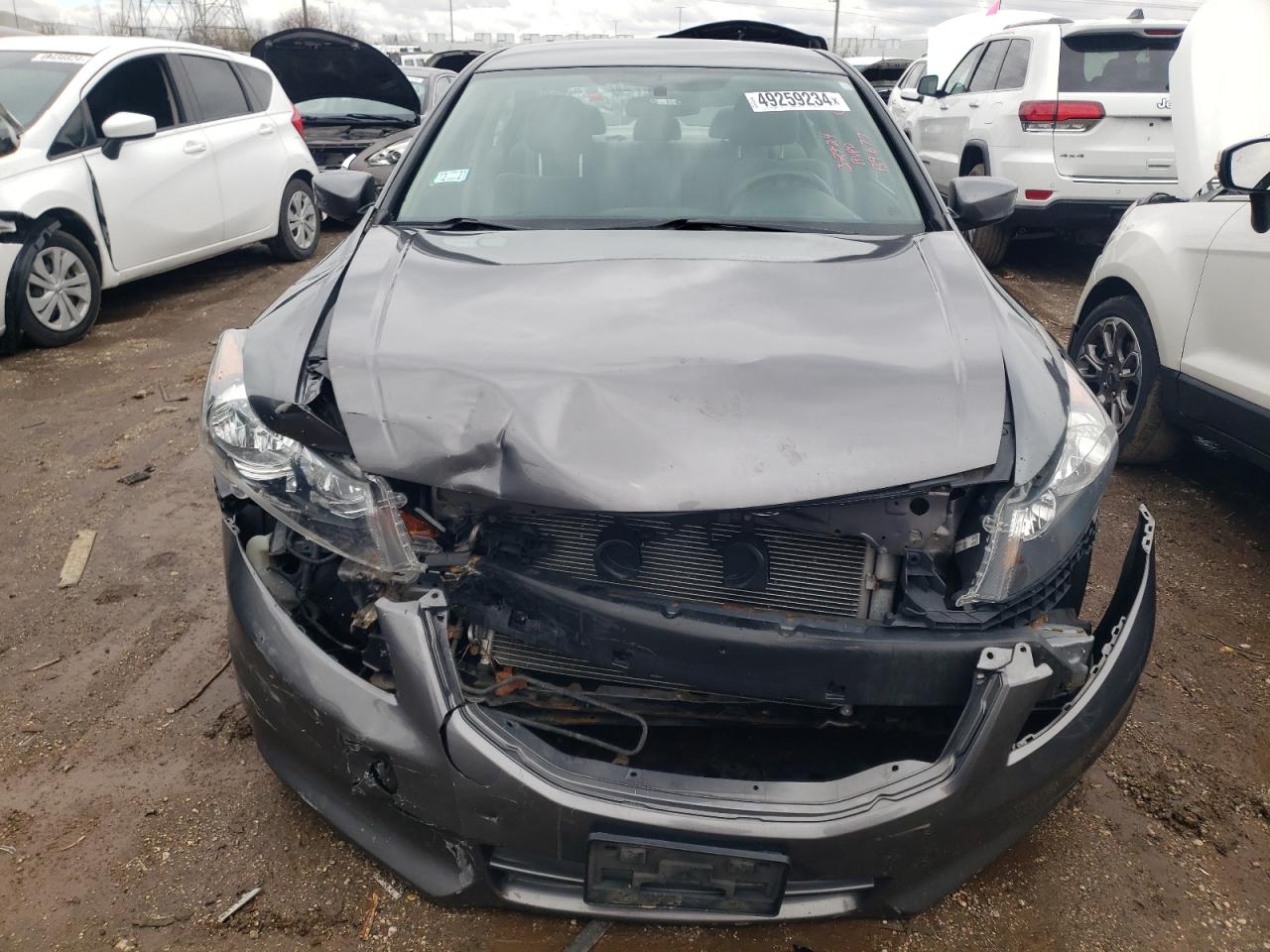 Photo 4 VIN: 1HGCP2F30BA139677 - HONDA ACCORD 