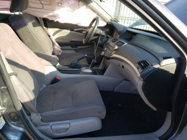 Photo 4 VIN: 1HGCP2F30BA156639 - HONDA ACCORD LX 