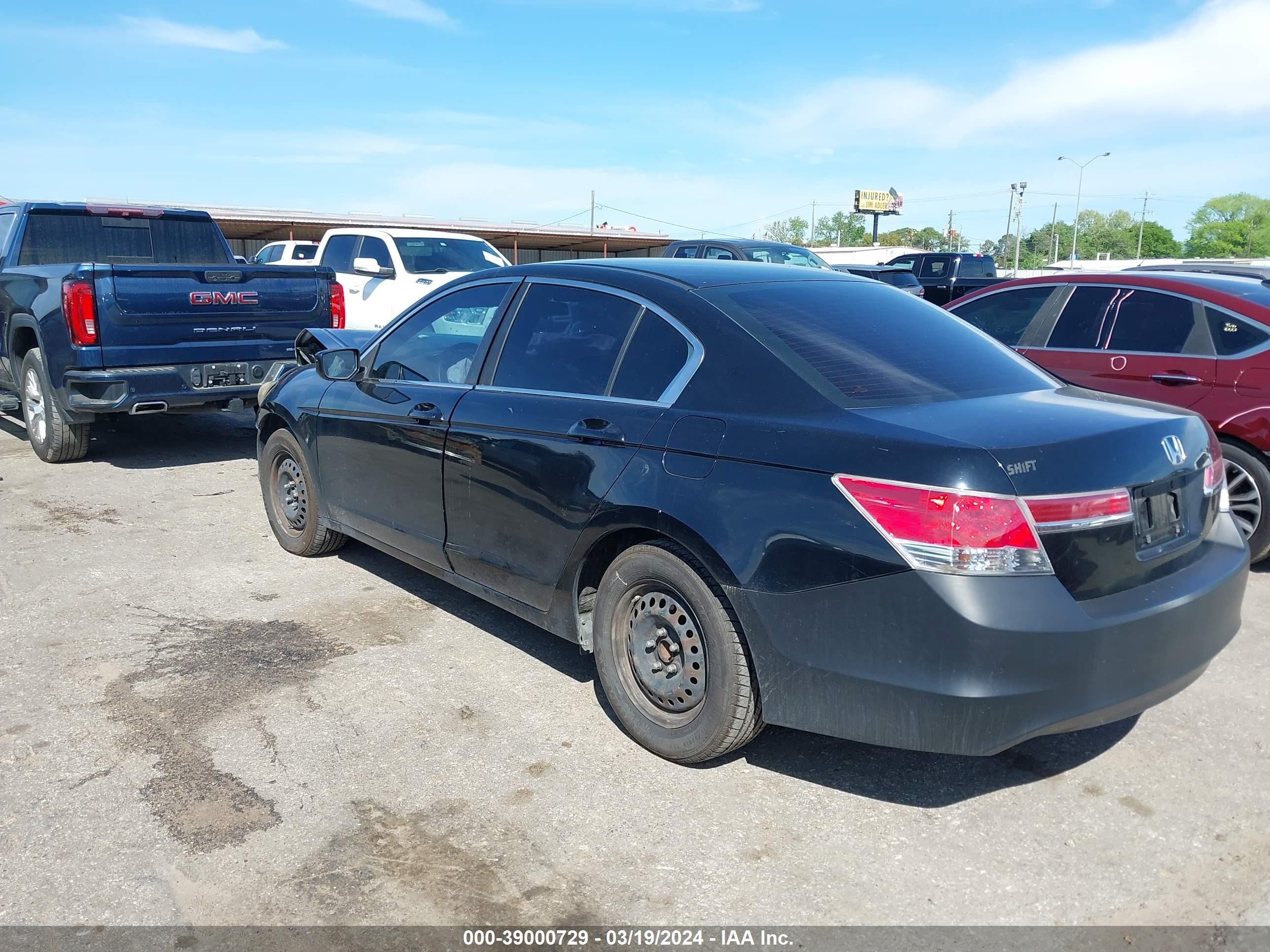 Photo 2 VIN: 1HGCP2F30BA157032 - HONDA ACCORD 