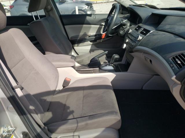 Photo 4 VIN: 1HGCP2F30CA002255 - HONDA ACCORD LX 