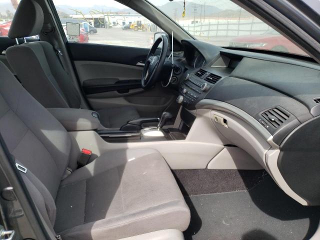 Photo 4 VIN: 1HGCP2F30CA015703 - HONDA ACCORD LX 