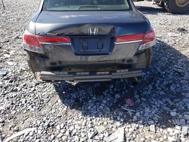 Photo 8 VIN: 1HGCP2F30CA044439 - HONDA ACCORD LX 