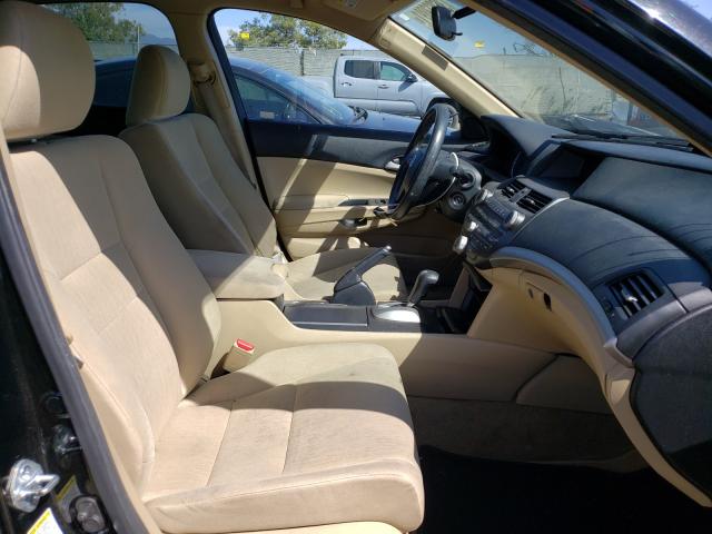 Photo 4 VIN: 1HGCP2F30CA058776 - HONDA ACCORD LX 