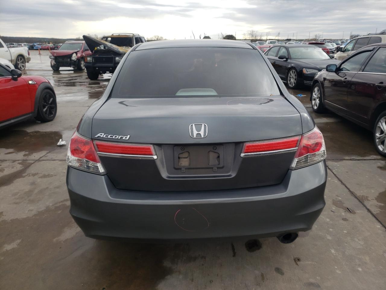 Photo 5 VIN: 1HGCP2F30CA062214 - HONDA ACCORD 