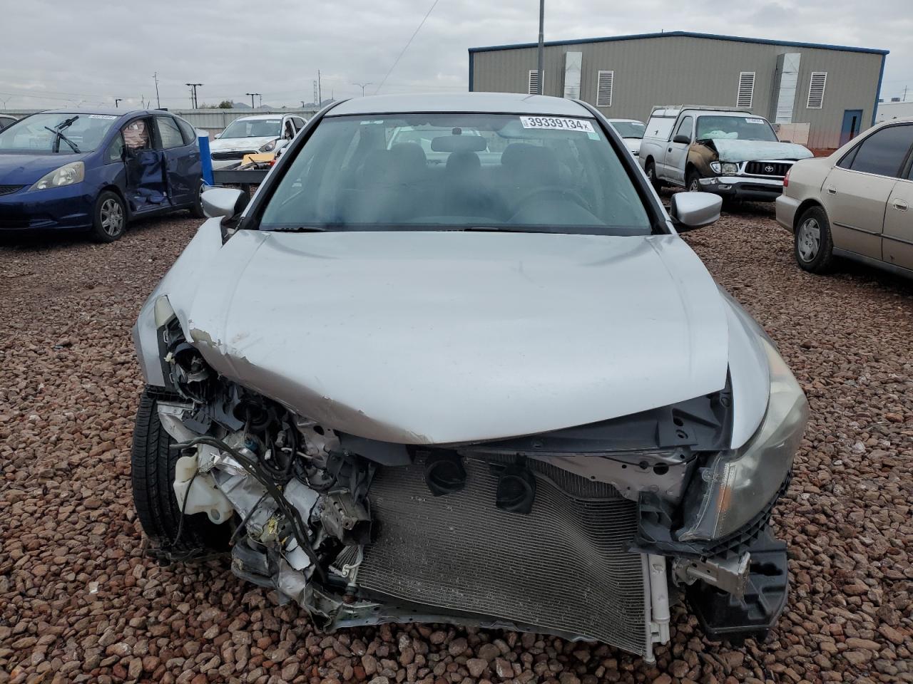 Photo 4 VIN: 1HGCP2F30CA132035 - HONDA ACCORD 