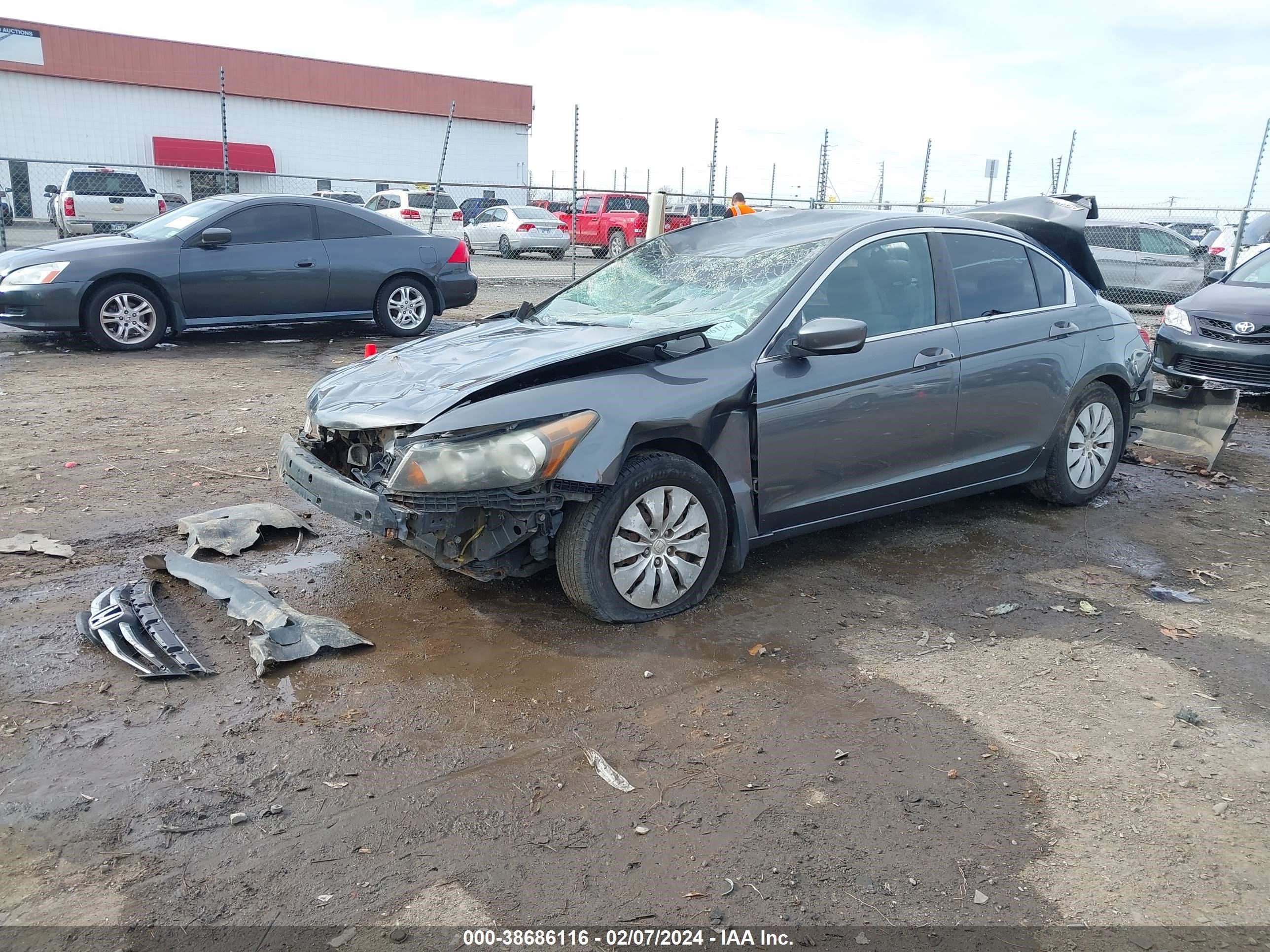 Photo 1 VIN: 1HGCP2F30CA141317 - HONDA ACCORD 