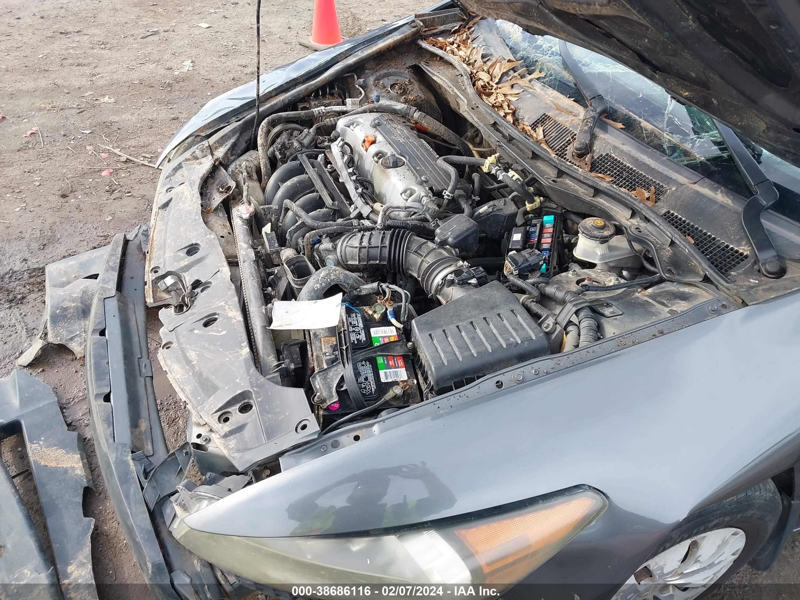 Photo 11 VIN: 1HGCP2F30CA141317 - HONDA ACCORD 