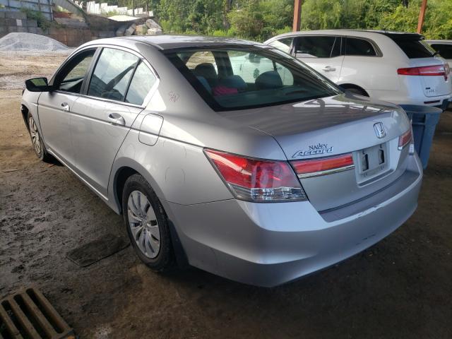 Photo 2 VIN: 1HGCP2F30CA149935 - HONDA ACCORD 