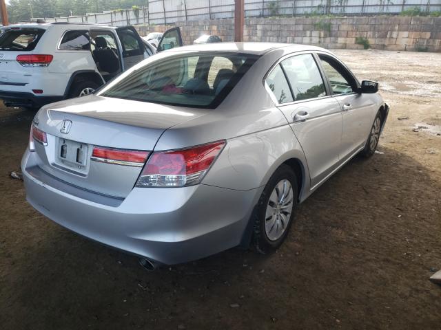 Photo 3 VIN: 1HGCP2F30CA149935 - HONDA ACCORD 