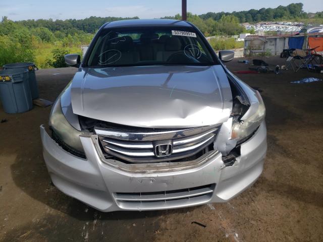 Photo 8 VIN: 1HGCP2F30CA149935 - HONDA ACCORD 