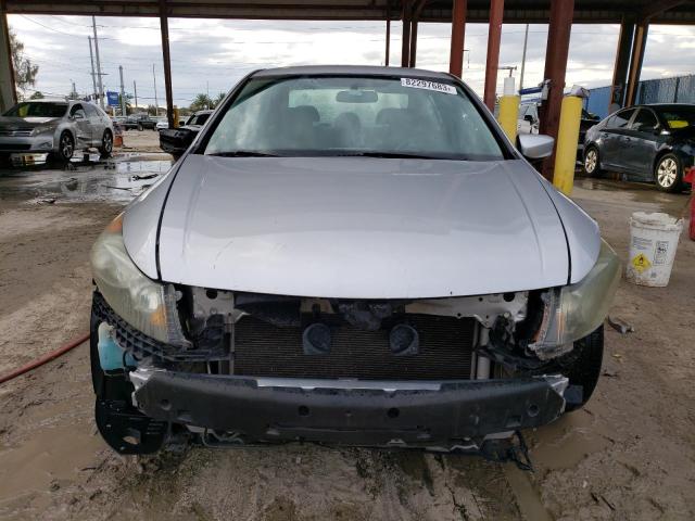 Photo 4 VIN: 1HGCP2F30CA158778 - HONDA ACCORD 