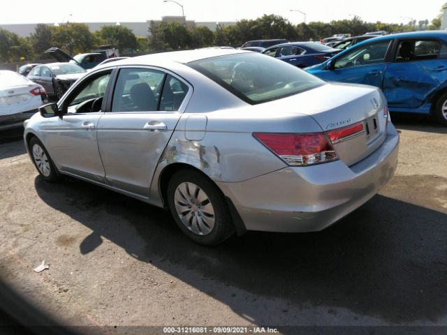 Photo 2 VIN: 1HGCP2F30CA172132 - HONDA ACCORD SDN 