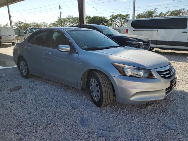 Photo 3 VIN: 1HGCP2F30CA172163 - HONDA ACCORD 