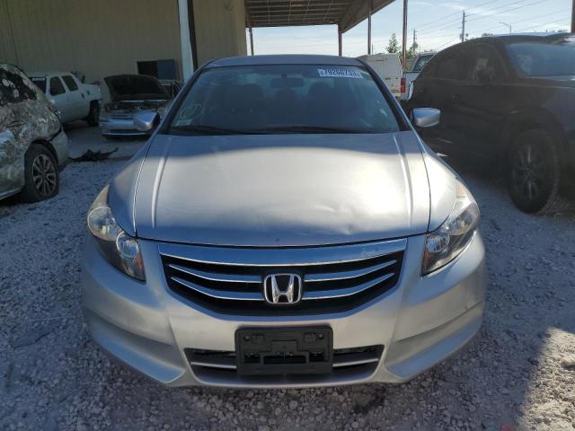 Photo 4 VIN: 1HGCP2F30CA172163 - HONDA ACCORD 