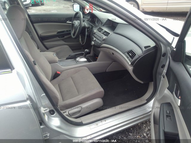 Photo 4 VIN: 1HGCP2F30CA242664 - HONDA ACCORD SDN 