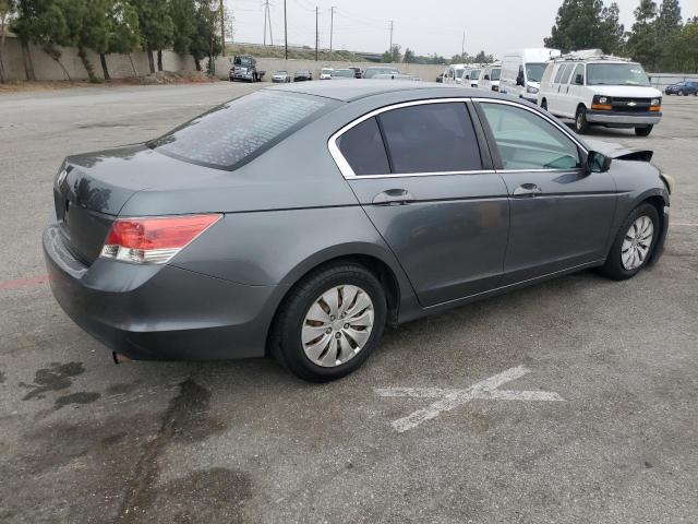 Photo 2 VIN: 1HGCP2F31AA006585 - HONDA ACCORD 