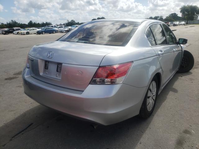 Photo 3 VIN: 1HGCP2F31AA007557 - HONDA ACCORD LX 