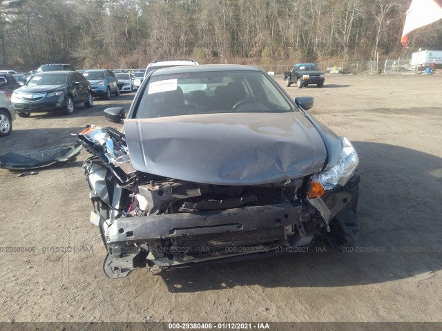 Photo 5 VIN: 1HGCP2F31AA057875 - HONDA ACCORD SDN 