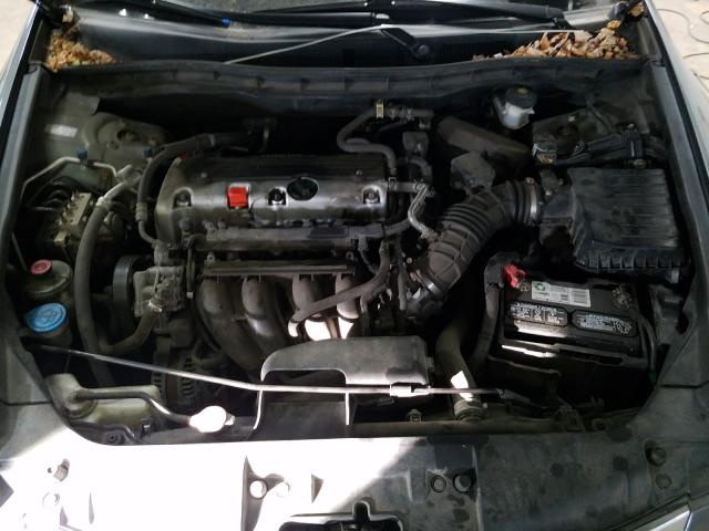 Photo 6 VIN: 1HGCP2F31AA058735 - HONDA ACCORD LX 