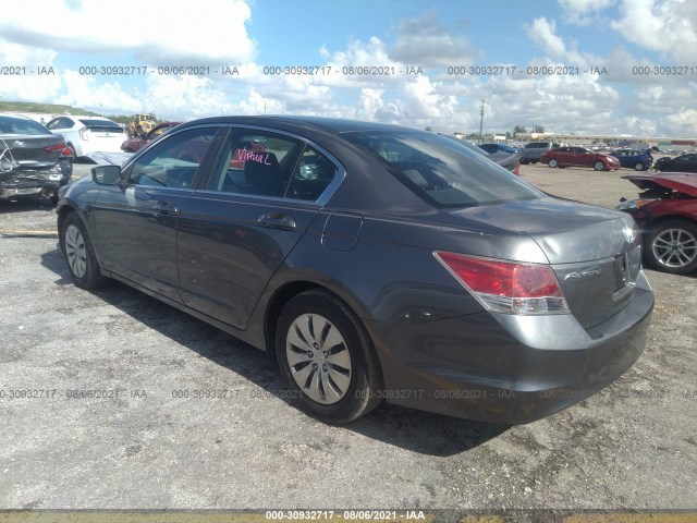 Photo 2 VIN: 1HGCP2F31AA060324 - HONDA ACCORD SDN 