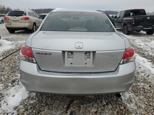 Photo 5 VIN: 1HGCP2F31AA077205 - HONDA ACCORD LX 