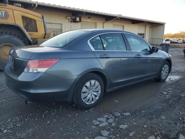 Photo 2 VIN: 1HGCP2F31AA080993 - HONDA ACCORD LX 