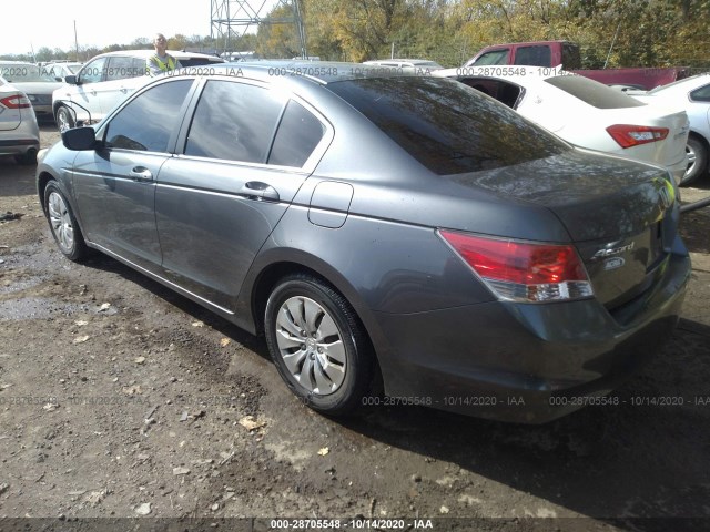 Photo 2 VIN: 1HGCP2F31AA090391 - HONDA ACCORD SDN 