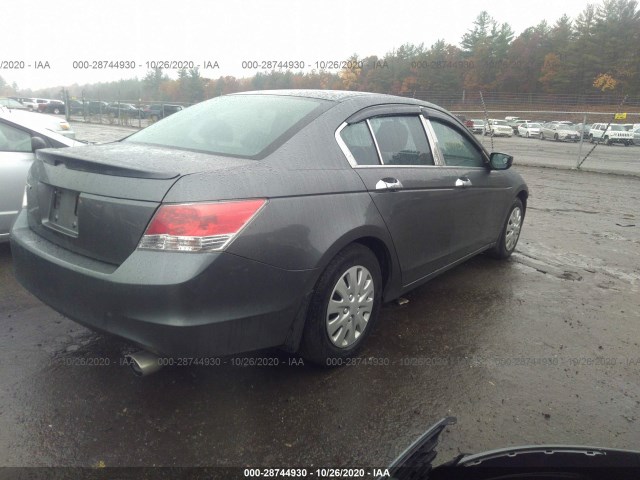 Photo 3 VIN: 1HGCP2F31AA093839 - HONDA ACCORD SDN 