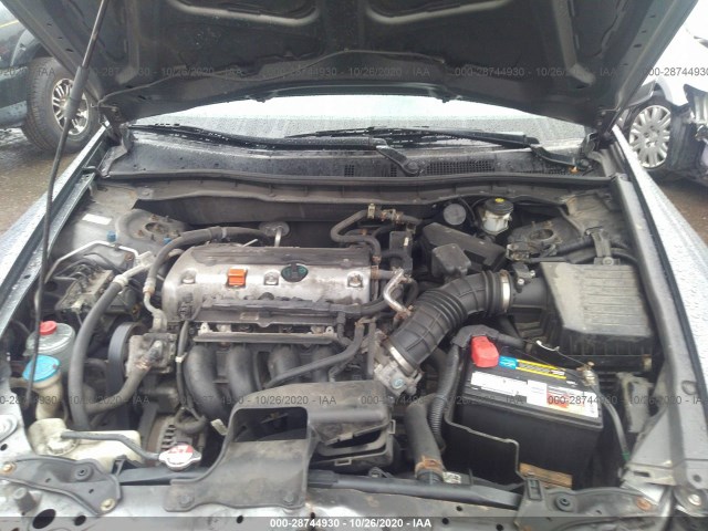 Photo 9 VIN: 1HGCP2F31AA093839 - HONDA ACCORD SDN 