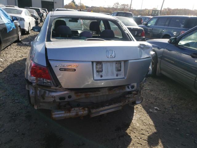 Photo 8 VIN: 1HGCP2F31AA094201 - HONDA ACCORD LX 