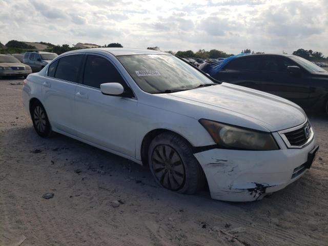 Photo 3 VIN: 1HGCP2F31AA105584 - HONDA ACCORD LX 